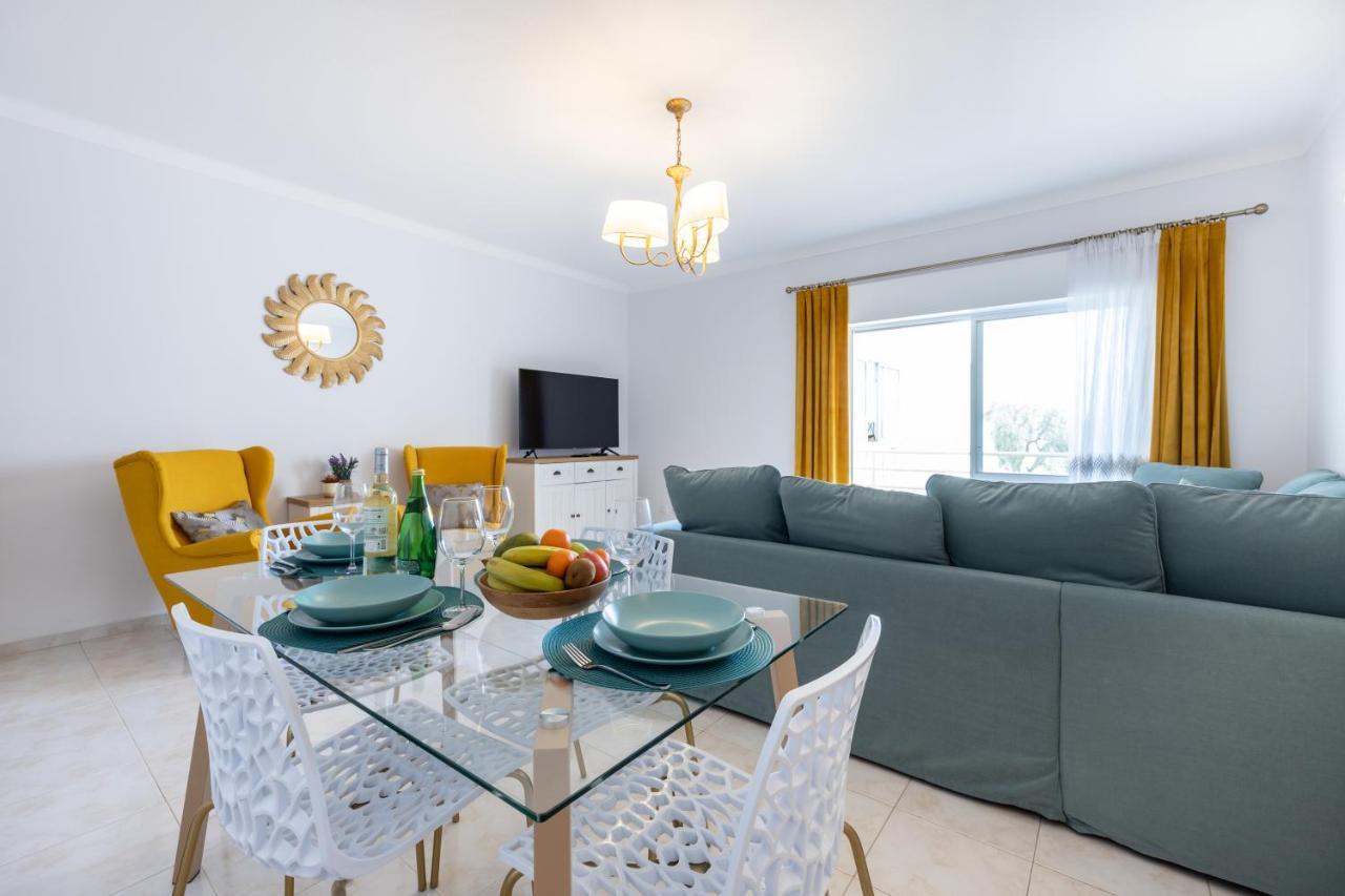 Apartment Stylish Seashore